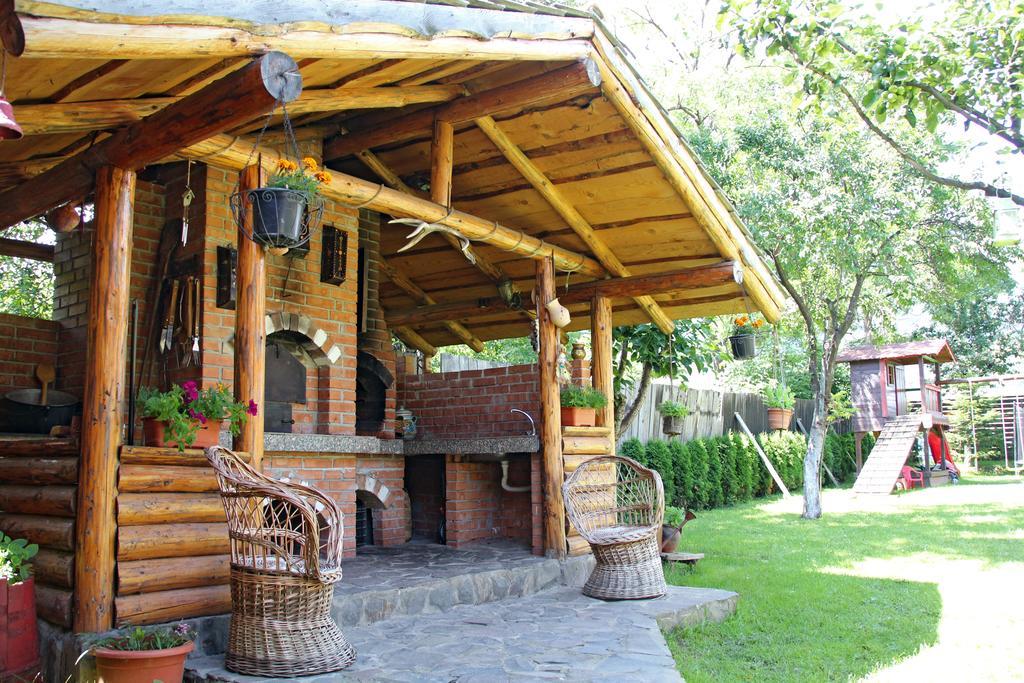 فندق Sura Pietrei Craiului Zărneşti المظهر الخارجي الصورة